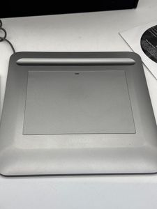 01-200790384: Wacom one a6 ctf-430