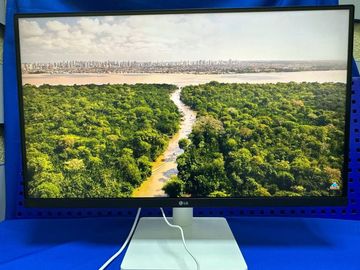 01-200797635: Lg 27us500-w