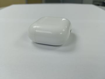 Б/у Наушники Apple airpods 4 01-200822110