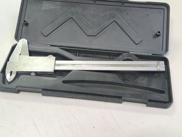 Б/у Штангенциркуль Без Виробнка без моделі 01-200824564