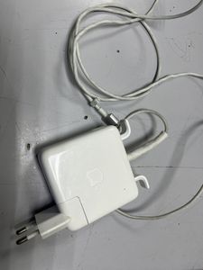 Б/в Ноутбук Apple macbook pro /a1502 /екр 13,3 /core i5 2.7ghz /ram8gb /ssd256gb /intel iris 1536mb 01-200835219