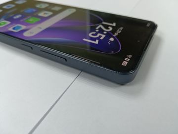 Б/у Мобильный телефон Oppo reno13 f 5g 8/256gb 01-200817177