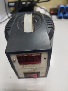 Б/у Стабилизатор напряжения Luxeon avr-500d 01-200882893
