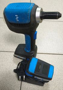 Б/в Заклепувальник акумуляторний Iccons element 5 18v rivet tool 2x2.0ah + зп 01-200883758