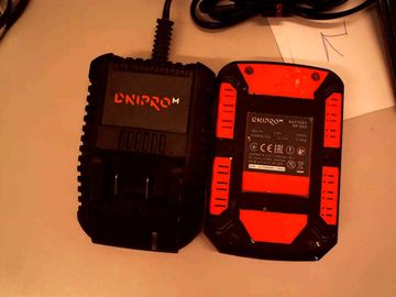 Б/в Шурупокрут Dnipro-M cd-200bc kit 01-200886903