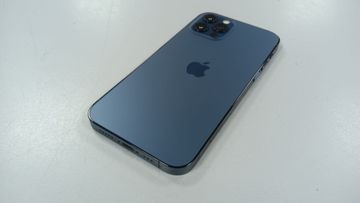 Б/в Мобільний телефон Apple iphone 12 pro 128gb 01-200892300