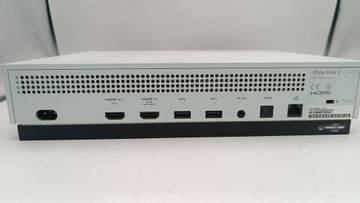 Б/у Игровая приставка Microsoft xbox one s 500gb 01-200874709