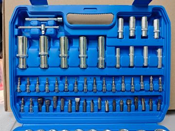 Б/в Набір автоінструментів New Tools 94 шт 16-000276070