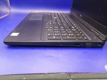 Б/у Ноутбук Dell 15/core i5 7200u ddr3/8gb ddr3/hdd 120 gb/ssd *відсутній/*інтегрована 01-200914129