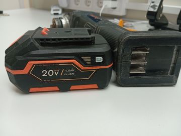 Б/в Кутова шліфмашина Dnipro-M dga-200bc ultra 1акб 4ah зп 01-200856447