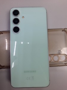 Б/в Мобільний телефон Samsung galaxy s24 fe 8/256gb 01-200930177