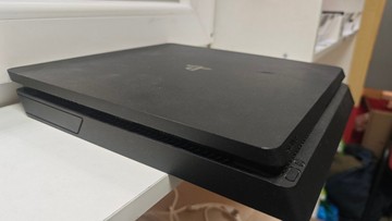 Б/у Игровая приставка Sony playstation 4 slim 1tb 01-200932240
