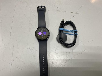 Б/в Смарт-годинник Samsung galaxy watch5 40mm 01-200949365