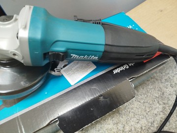 Б/в Кутова шліфмашина Makita ga4530 01-200956693