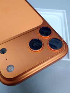 Б/в Мобільний телефон Apple iphone 17 pro max 1tb 01-200971963