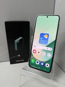 Б/в Мобільний телефон Samsung galaxy flip6 12/512gb 01-200983151