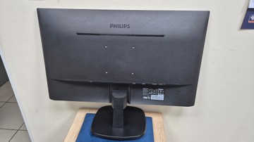 Б/в Монітор Philips 243v7q 01-200984665