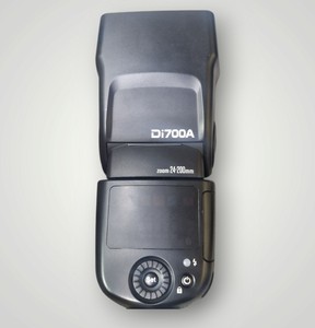 Б/в Фотоспалах Nissin di700a 01-200973895