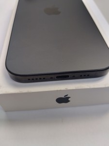 Б/в Мобільний телефон Apple iphone 16 pro 128gb 01-201002139