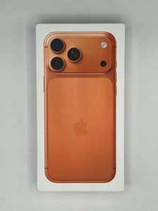 Б/в Мобільний телефон Apple iphone 17 pro max 256gb 01-201005215