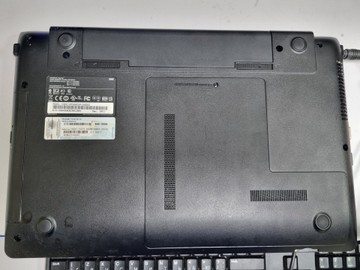 Samsung 15/core i5 2450m ddr3/4gb ddr3/hdd 100 gb/ssd *відсутній/geforce gt520m