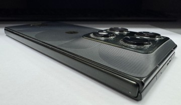 Б/в Мобільний телефон Motorola razr fold 16/512gb 01-201031370