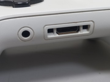 Б/в Ігровий джойстик Microsoft xbox wireless controller 1708 01-201037830