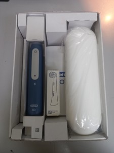 Б/в Електрична зубна щітка Oral-B io series 4 my way iog4k.2n6.1dk ocean 01-201044226
