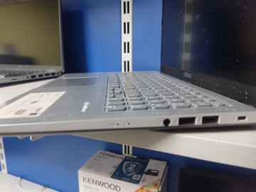 Б/в Ноутбук Asus 15/core i3-10110u ddr4/8gb ddr3/hdd *відсутній/ssd 240 gb/*інтегрована 01-201052927