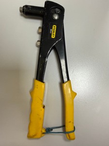 Б/у Заклепочник Stanley mr33 01-201096551