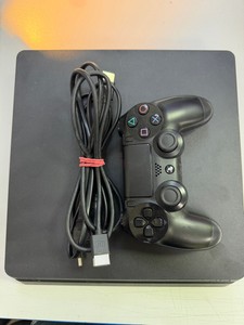 Б/в Ігрова приставка Sony playstation 4 slim 1tb 01-201100836