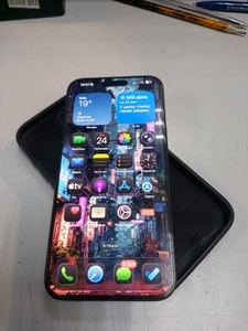 Б/в Мобільний телефон Apple iphone 15 pro max 256gb esim 01-201137340