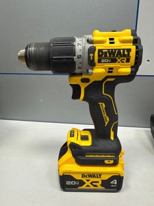 Б/в Набір інструментів Dewalt dcf850 20v. dcg405 20v. dcd805 20v 3 акб 4ah зп 01-201152819