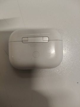 Б/в Навушники Apple airpods pro 2nd generation with magsafe charging case usb-c 01-201166264