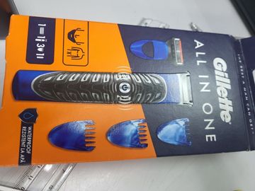 01-200545763: Gillette fusion proglide styler