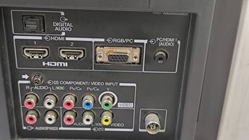 01-200577441: Toshiba 32pb10v1