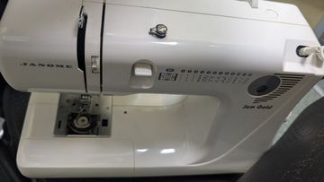 01-200612095: Janome jem