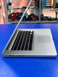 01-200778546: Apple macbook pro a1286/ 15,4/ core i7 2,3ghz/ ram8gb/ ssd500gb/ geforce gt650m 1gb + intel hd4000
