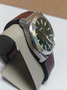 01-200788702: Fossil fs6080set