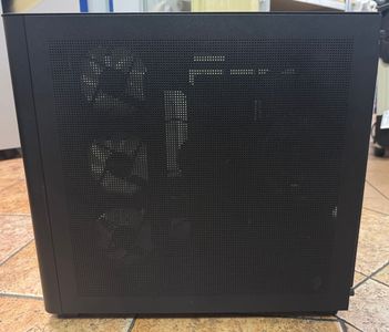 Б/в Системний блок Пк amd ryzen 7 7700/ram 32 gb/hdd відсутній/ssd 1000 gb/nvidia rtx 5070 (geforce) 12gb gddr7 192bit 01-200801933