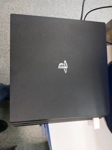Б/в Ігрова приставка Sony playstation 4 pro 01-200804021