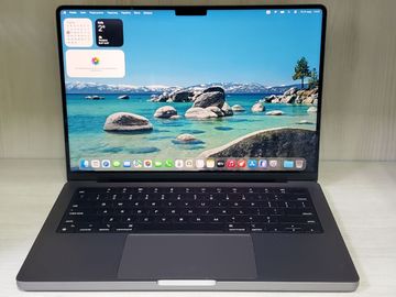 Б/в Ноутбук Apple macbook pro 14 / a2918 / apple m3/ ram 8gb/ ssd 512gb/ 10 core gpu 01-200808996