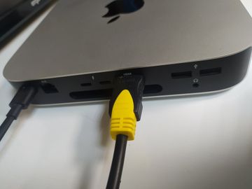 Б/в Системний блок Apple mac mini a2686 mmfj3 m2/8core/ram8gb/ssd256gb 01-200809280