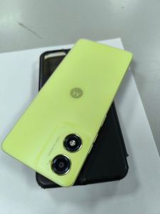 Б/у Мобильний телефон Motorola moto e14 2/64gb 01-200811603