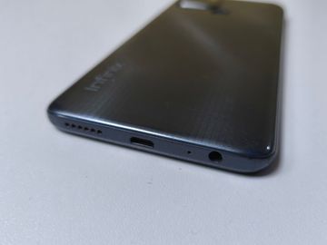 Б/в Мобільний телефон Infinix smart 6 2/32gb 01-200818048