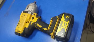 Б/в Гайковерт Dewalt dcf900nt 01-200852146
