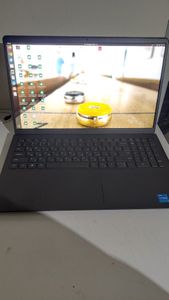 Б/в Ноутбук Dell екр. 15,6"/ core i5 1235u 1,3ghz/ ram16gb/ ssd512gb/ iris xe 01-200858718