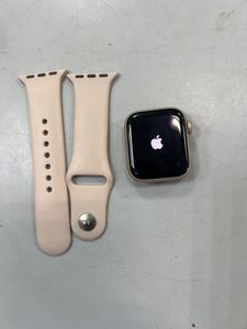 Б/в Смарт-годинник Apple watch se gps 40mm aluminum case 01-200864982