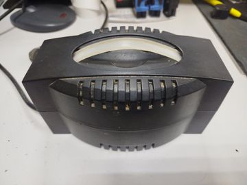 Б/у Стабилизатор напряжения Luxeon avr-500d 01-200882893