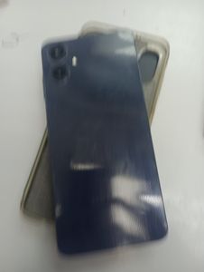 Б/в Мобільний телефон Samsung galaxy a06 4/128gb 01-200884434